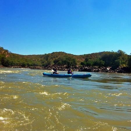 Kunene River Lodge Ehomba Buitenkant foto
