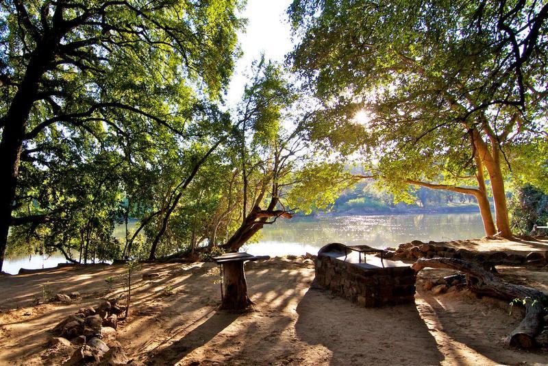 Kunene River Lodge Ehomba Buitenkant foto