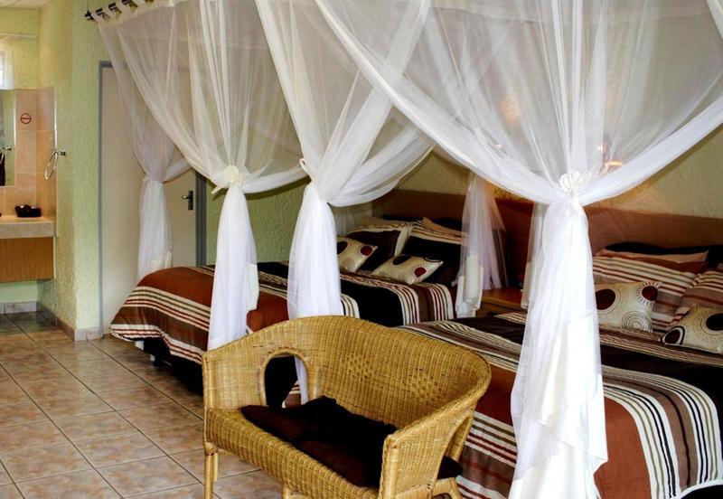 Kunene River Lodge Ehomba Buitenkant foto